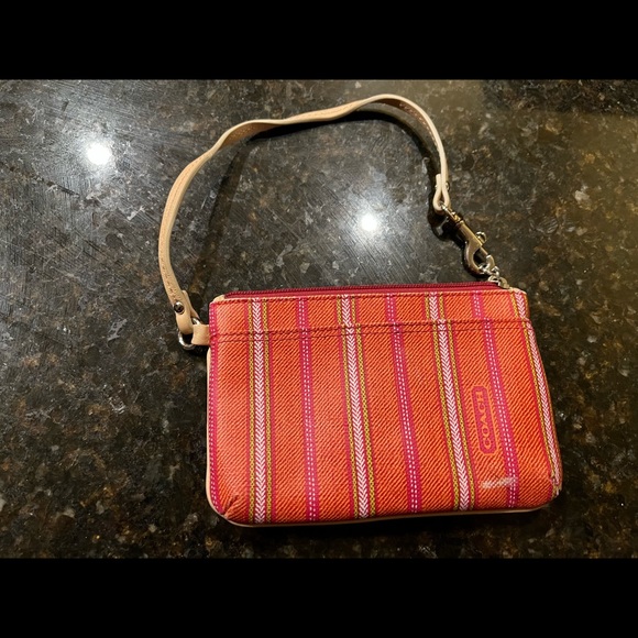 Coach Handbags - Coach Wristlet